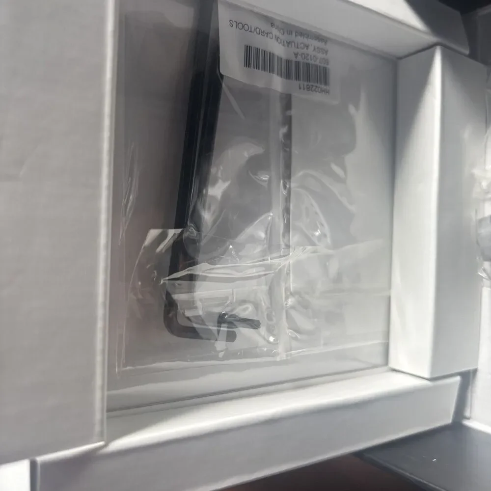 Apple MC772ZM/A VESA Mount Adapter Kit Silver A1313